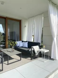 Beliani Mesa Auxiliar De Metal Blanco 38 X 38 Cm SAXON -Mesas comercio undef src sa picid 769121 type whitesh image