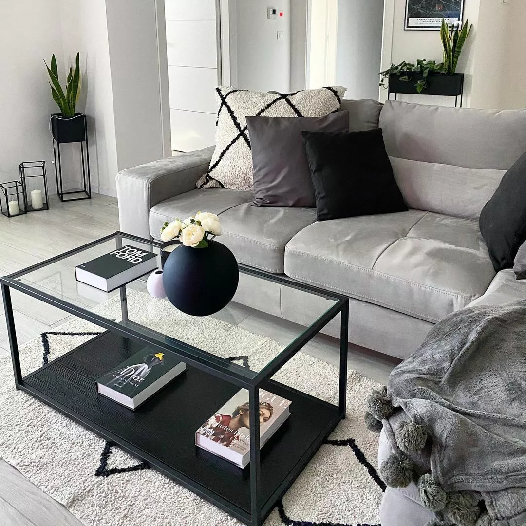 Beliani Mesa De Centro De Vidrio Negro 100 X 50 Cm MEDORA 5 Beliani Mesa De Centro De Vidrio Negro 100 X 50 Cm MEDORA - Imagen 3