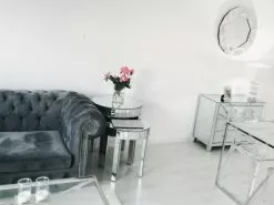 Beliani Conjunto De 2 Mesas De Centro De Vidrio Plateado RIMARDE -Mesas comercio undef src sa picid 802531 type whitesh image