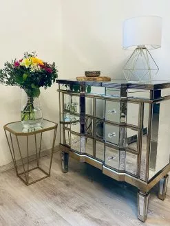 Beliani Conjunto De 2 Mesas De Centro De Vidrio Dorado SIERRA -Mesas comercio undef src sa picid 834792 type whitesh image