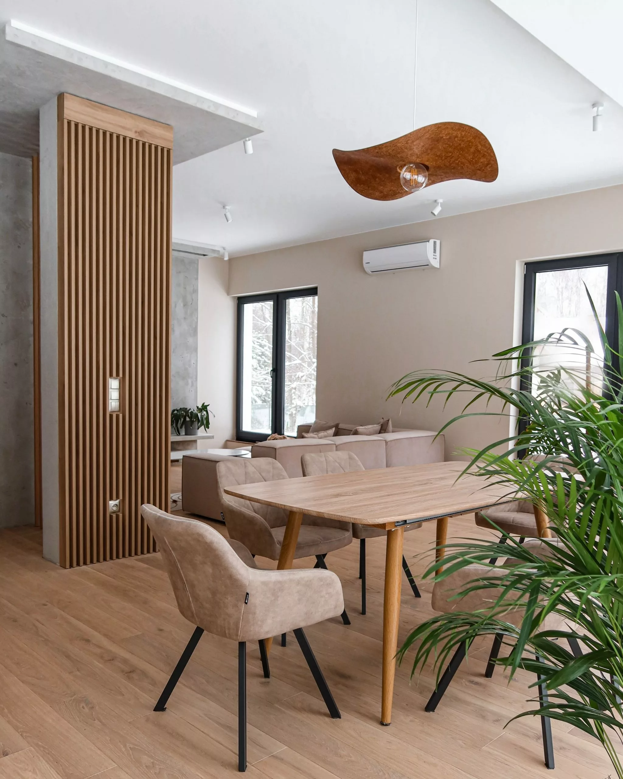 Beliani Mesa De Comedor Extensible Madera Clara 180/210 X 90 Cm HAGA 6 Beliani Mesa De Comedor Extensible Madera Clara 180/210 X 90 Cm HAGA - Imagen 4