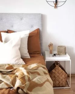 Beliani Mesa Auxiliar De Metal Blanco 38 X 38 Cm SAXON -Mesas comercio undef src sa picid 853789 type whitesh image